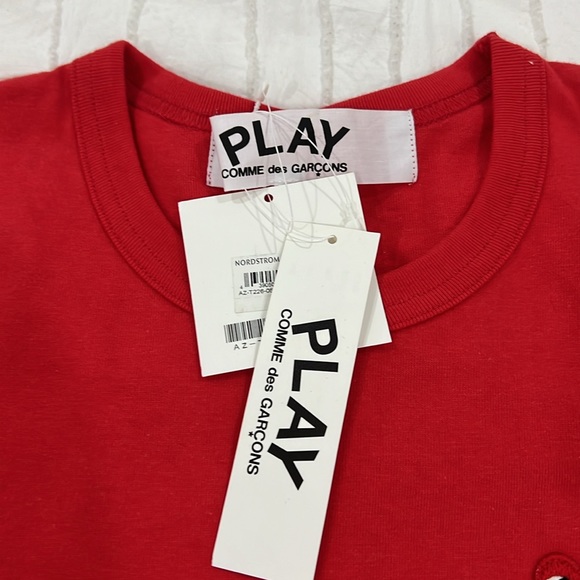 Come de Garçons PLAY Red T Shirt - S - Picture 3 of 3